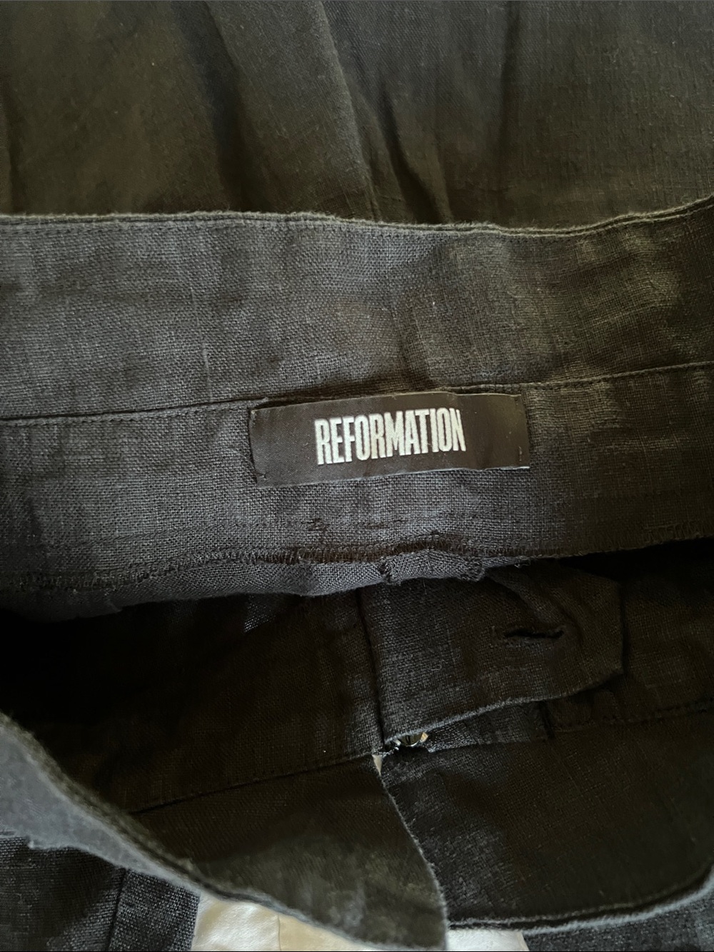 Reformation black Linen paper bag pants size 4